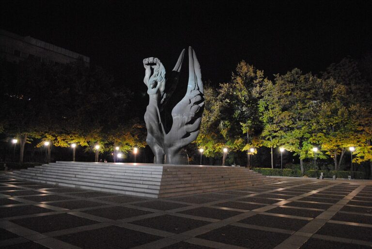 Паметникът на Съединението в Пловдив